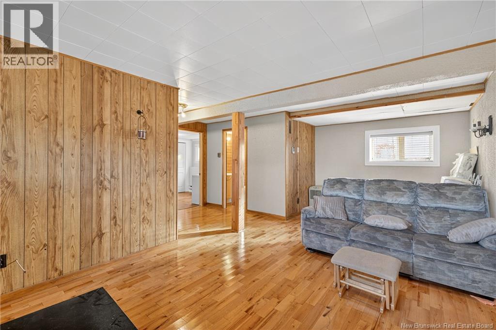 595 St Simon, Bathurst, New Brunswick E2A 3L7 - Photo 27 - NB129958