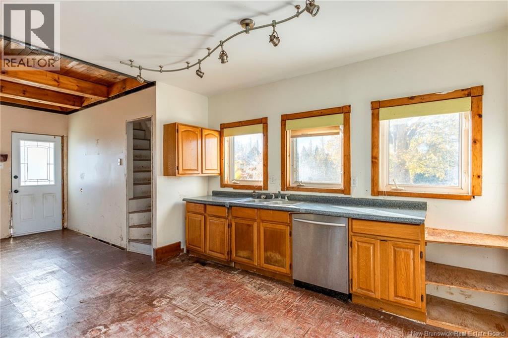 285 Immigrant Road, Cape Tormentine, New Brunswick E4M 4A4 - Photo 13 - NB130031