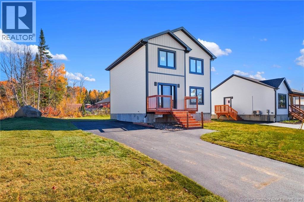 32 Attenborough Drive, Fredericton, New Brunswick E3A 9R6 - Photo 2 - NB130021