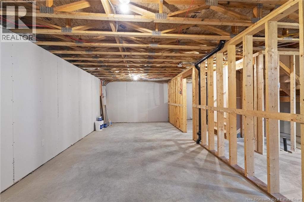 32 Attenborough Drive, Fredericton, New Brunswick E3A 9R6 - Photo 39 - NB130021