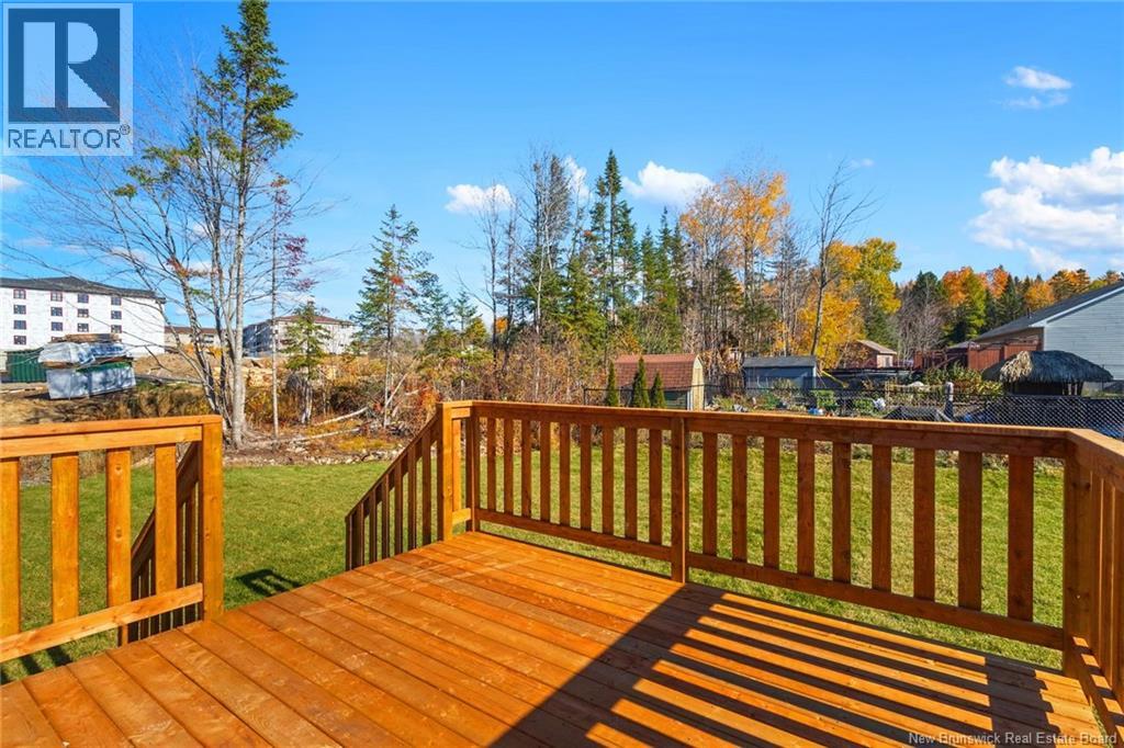 32 Attenborough Drive, Fredericton, New Brunswick E3A 9R6 - Photo 44 - NB130021