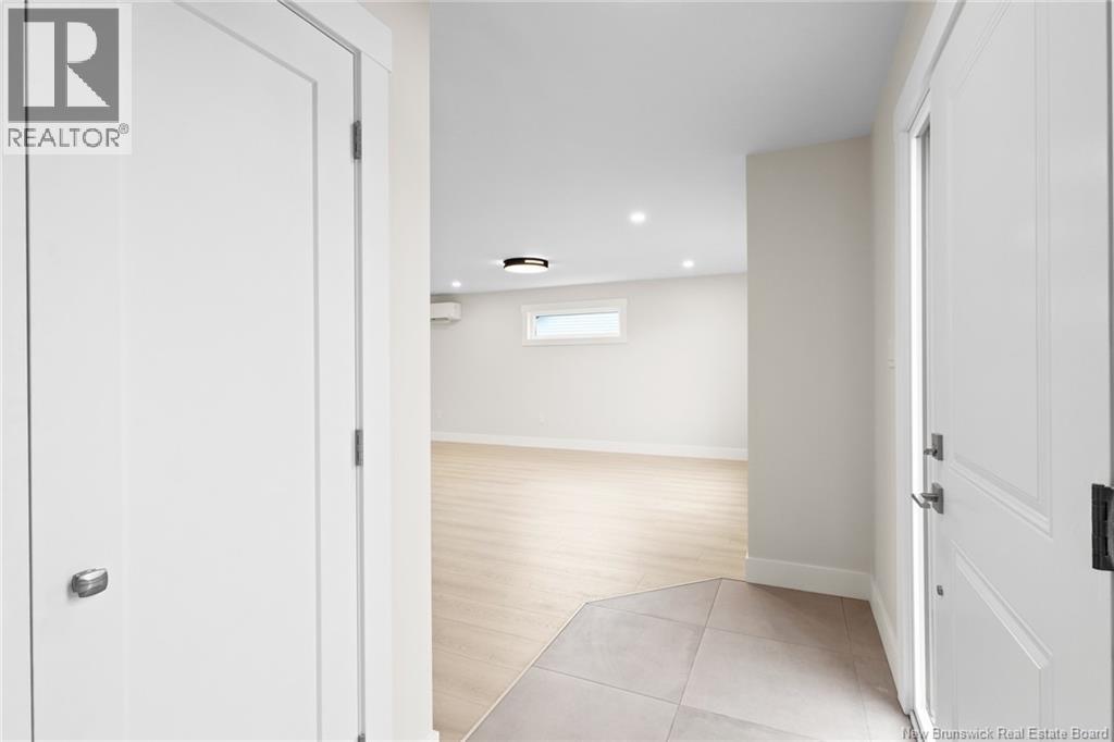 32 Attenborough Drive, Fredericton, New Brunswick E3A 9R6 - Photo 6 - NB130021