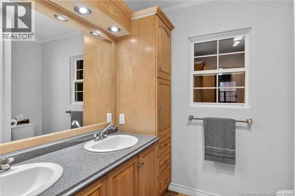 53 Vista, Moncton, New Brunswick E1A 4L6 - Photo 27 - NB130041