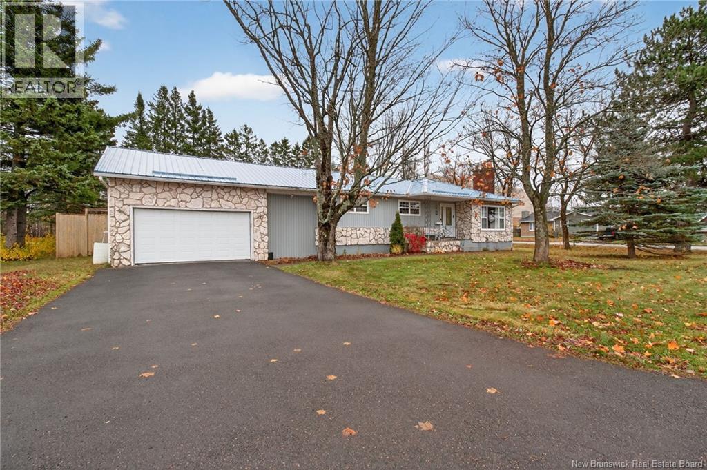 53 Vista, Moncton, New Brunswick E1A 4L6 - Photo 31 - NB130041