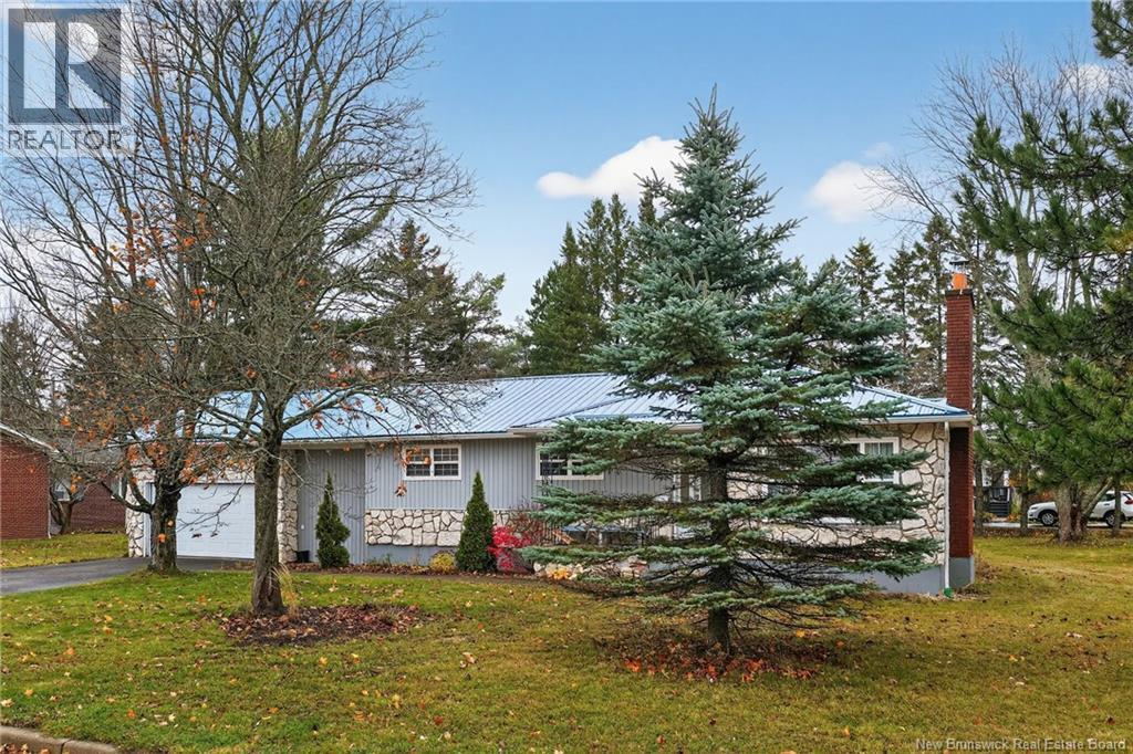 53 Vista, Moncton, New Brunswick E1A 4L6 - Photo 32 - NB130041