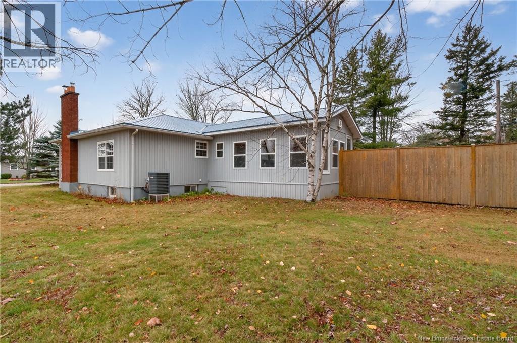 53 Vista, Moncton, New Brunswick E1A 4L6 - Photo 36 - NB130041