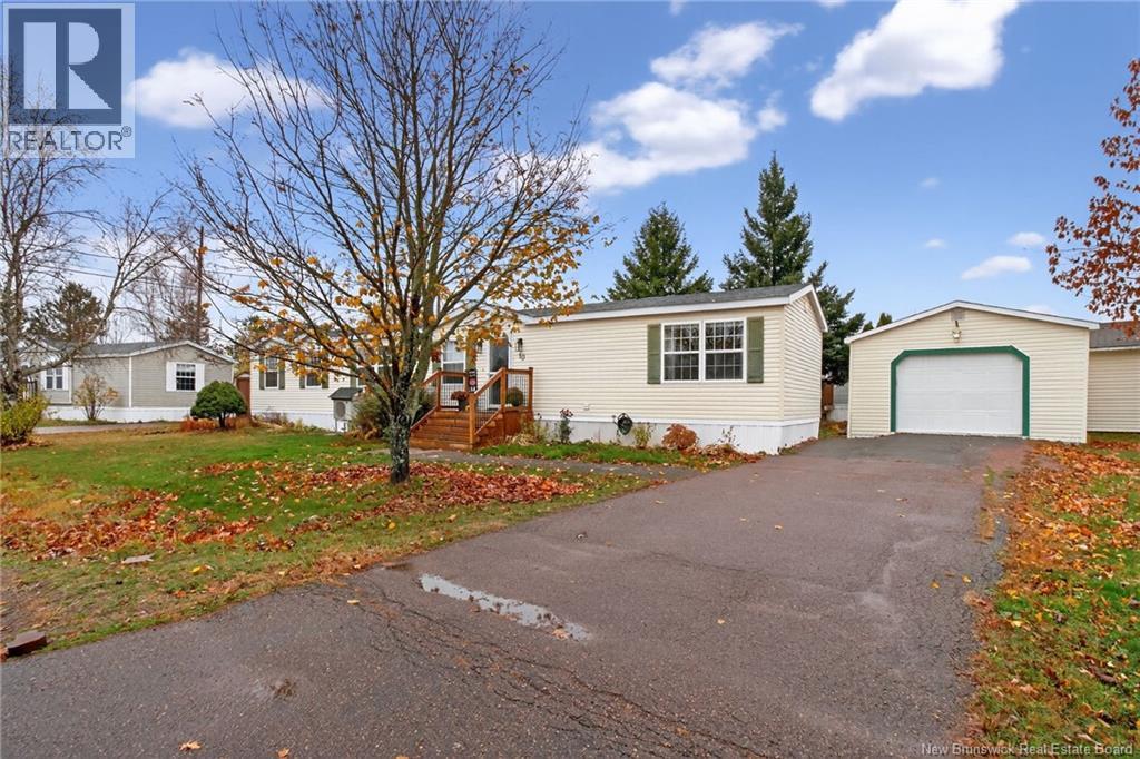 10 Pheasant Street, Moncton, New Brunswick  E1H 2Z4 - Photo 2 - NB130012