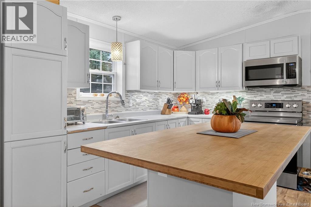 10 Pheasant Street, Moncton, New Brunswick  E1H 2Z4 - Photo 6 - NB130012