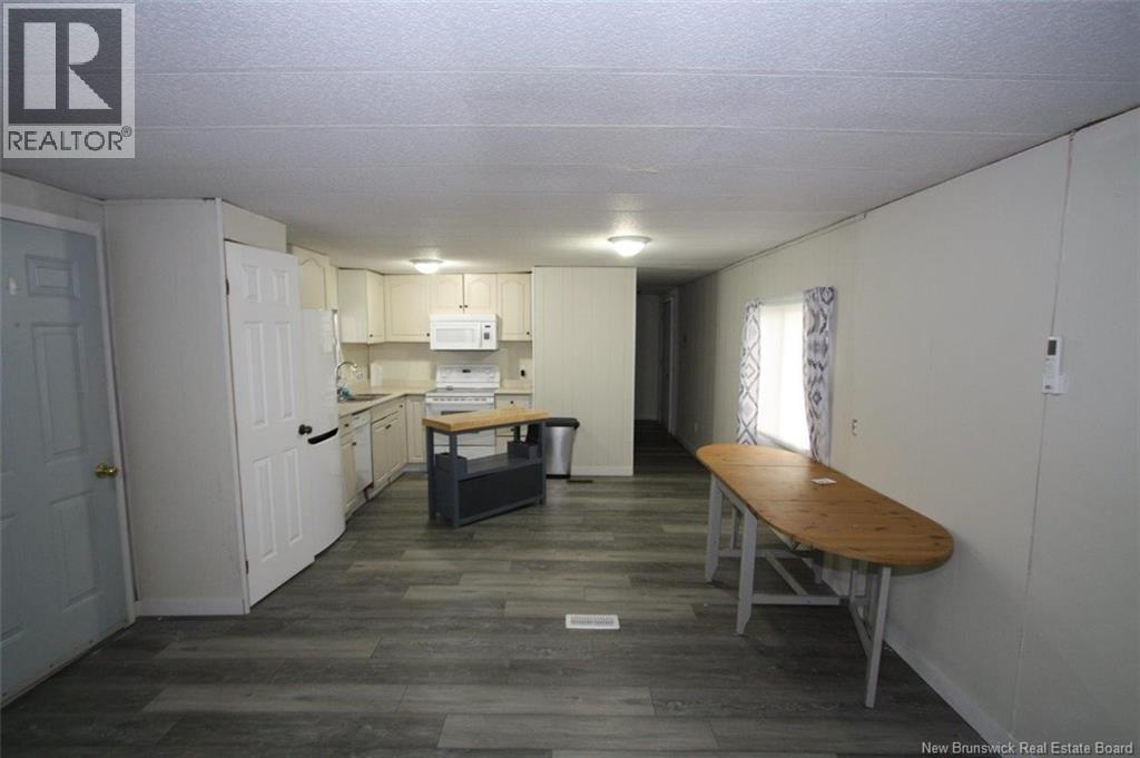 22 Greystone Court, Fredericton, New Brunswick E3B 6R5 - Photo 3 - NB130003