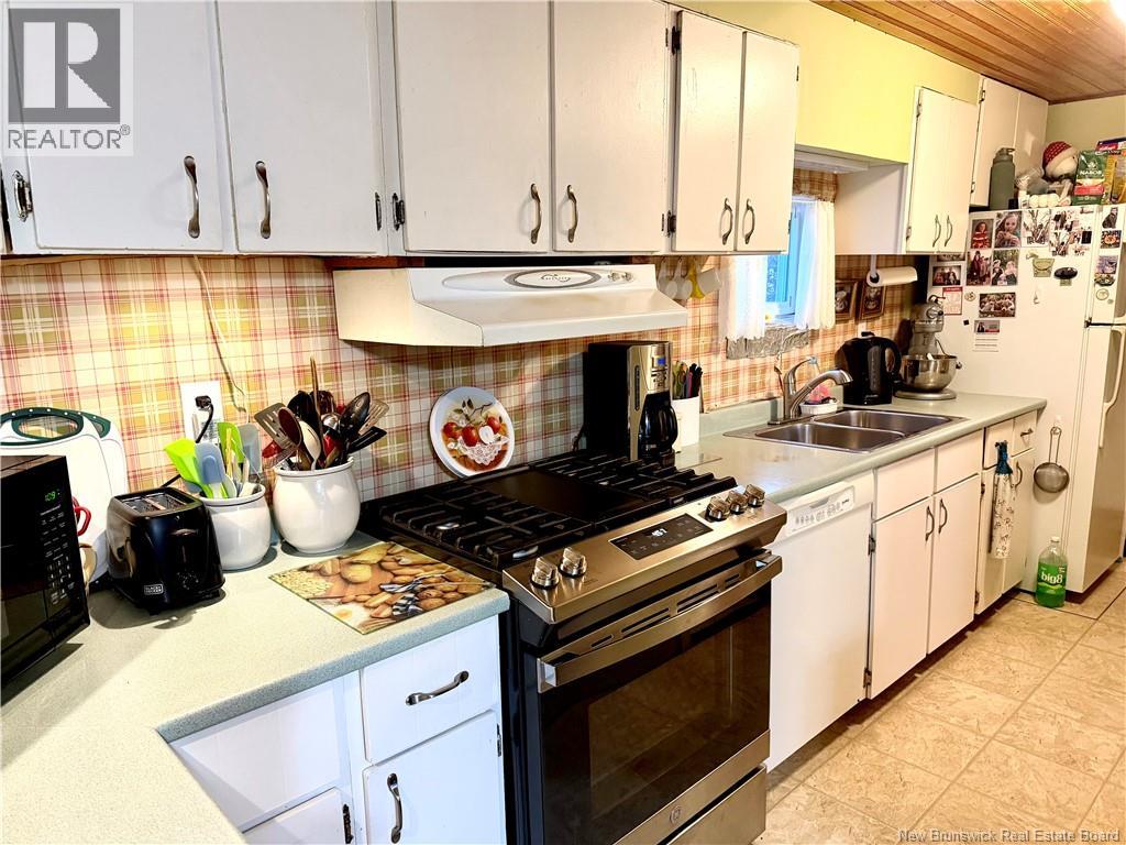 30 Macdonald Lane, Cambridge-Narrows, New Brunswick E4C 1V1 - Photo 8 - NB130070