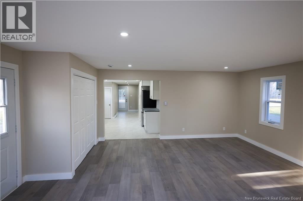 550 Salisbury Road, Moncton, New Brunswick E1E 1B8 - Photo 4 - NB129945