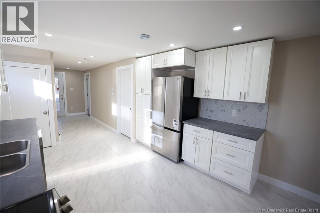 550 Salisbury Road, Moncton, New Brunswick E1E 1B8 - Photo 9 - NB129945