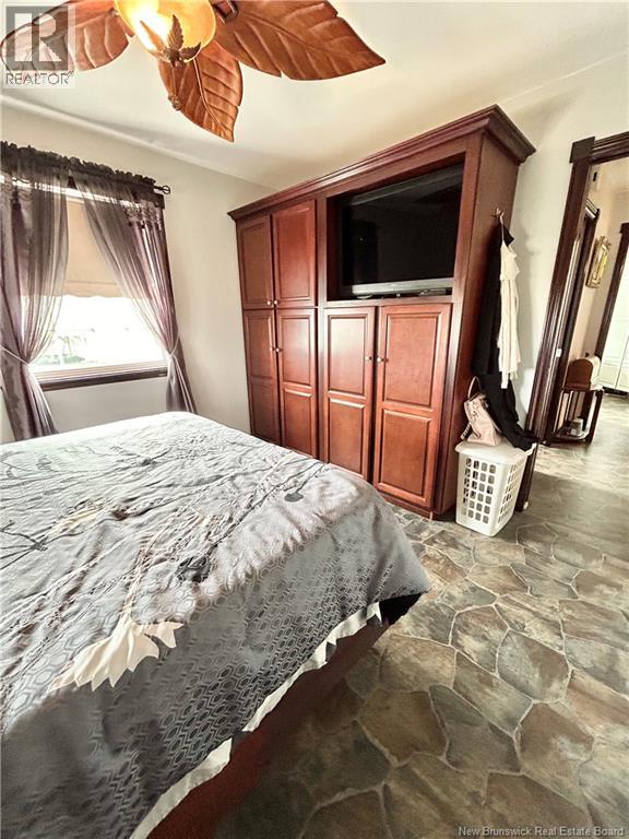 7662 Du Havre, Bas-Caraquet, New Brunswick  E1W 5X2 - Photo 23 - NB130078