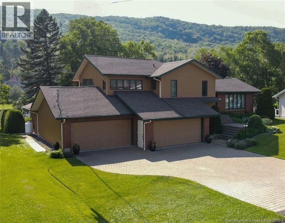 75 Leblond Street, Edmundston, New Brunswick E3V 4K9 - Photo 2 - NB130030