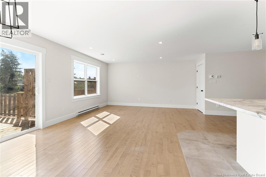 103 Rochefort, Dieppe, New Brunswick  E1A 6X9 - Photo 8 - NB129747