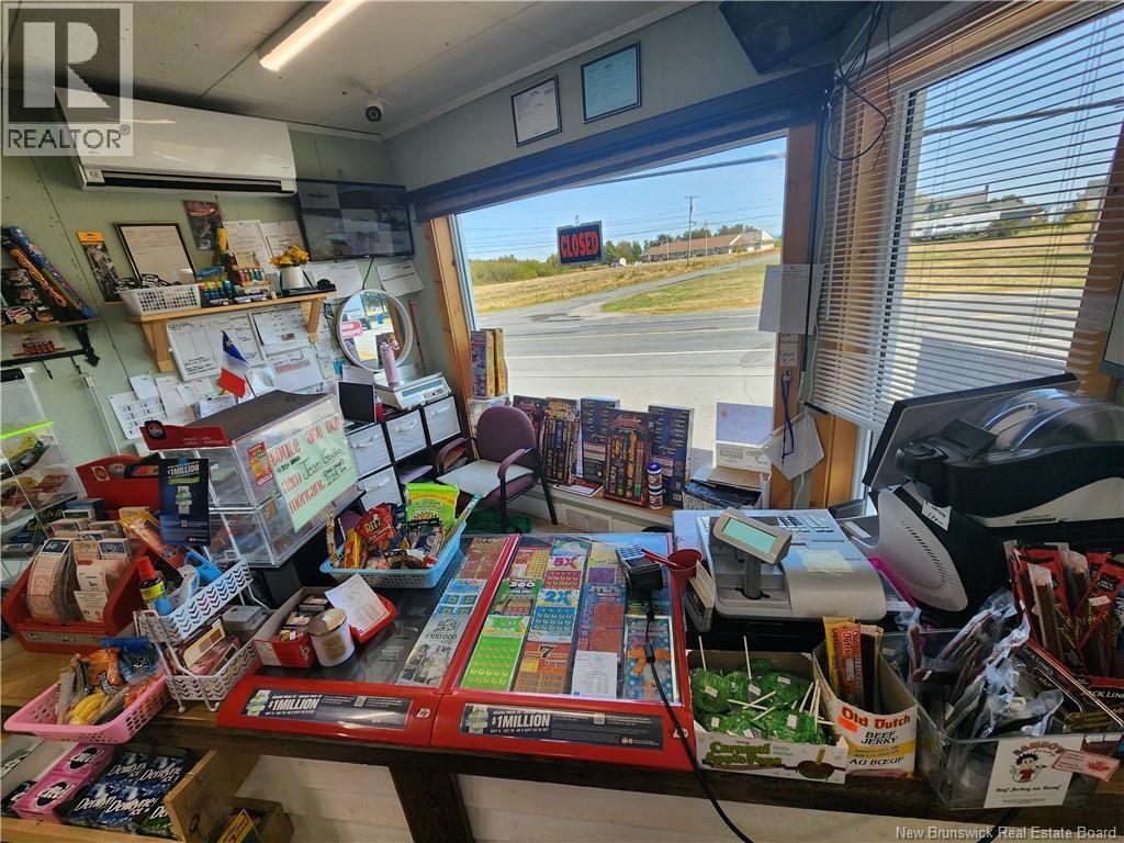 396 Principale, Pointe-Verte, New Brunswick E8J 2Y6 - Photo 10 - NB130090