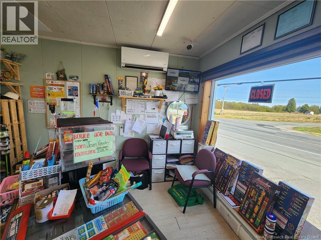 396 Principale, Pointe-Verte, New Brunswick E8J 2Y6 - Photo 11 - NB130090