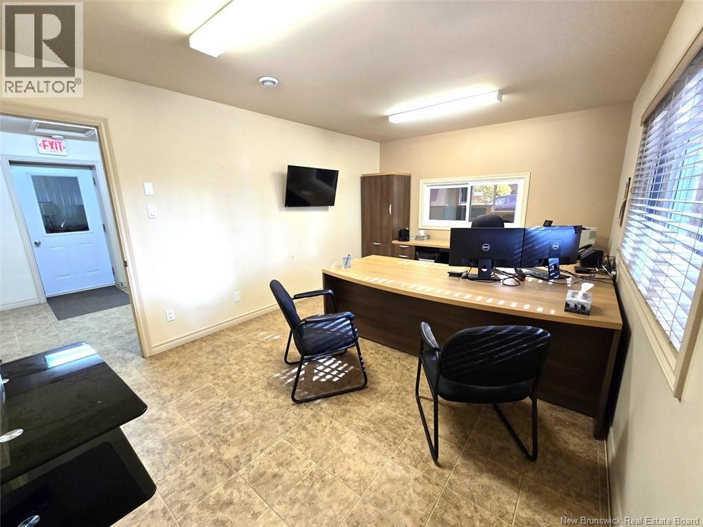 700 Victoria Street, Edmundston, New Brunswick  E3V 3S9 - Photo 14 - NB130024