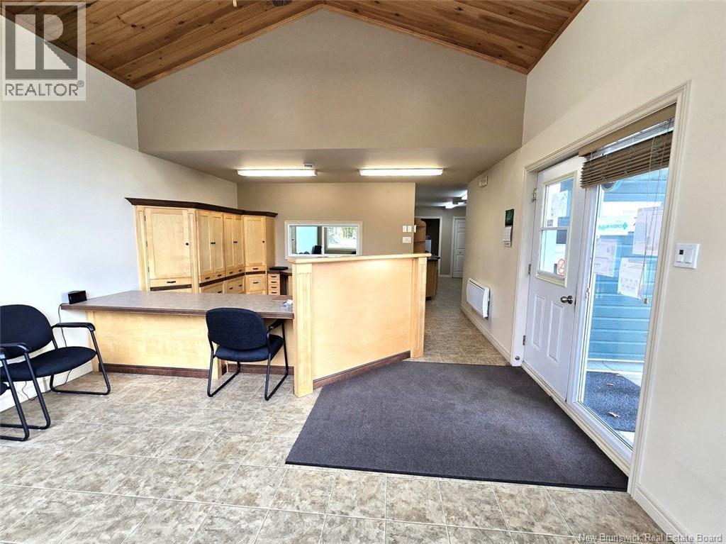 700 Victoria Street, Edmundston, New Brunswick  E3V 3S9 - Photo 2 - NB130024