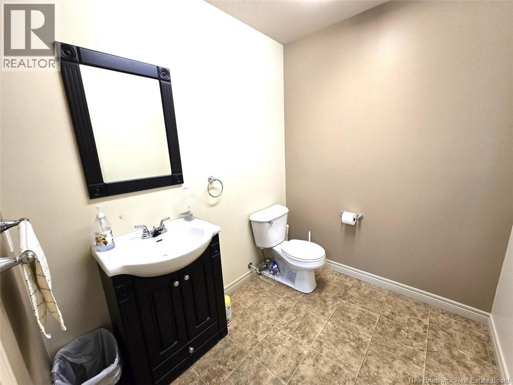 700 Victoria Street, Edmundston, New Brunswick  E3V 3S9 - Photo 21 - NB130024