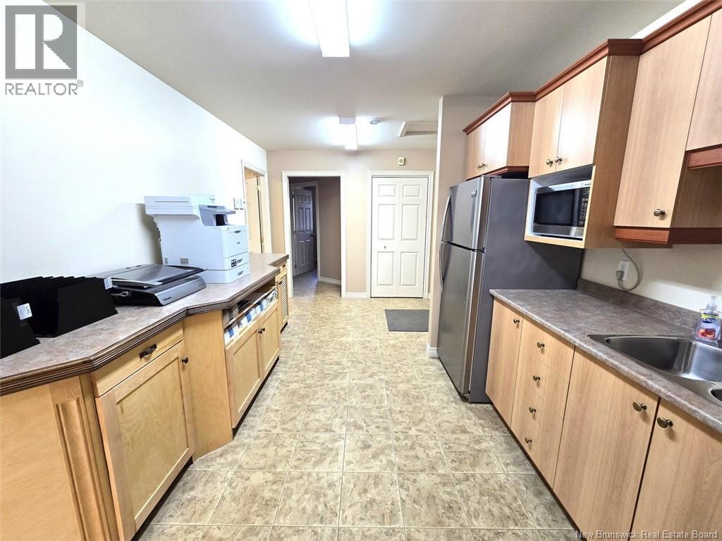 700 Victoria Street, Edmundston, New Brunswick  E3V 3S9 - Photo 8 - NB130024