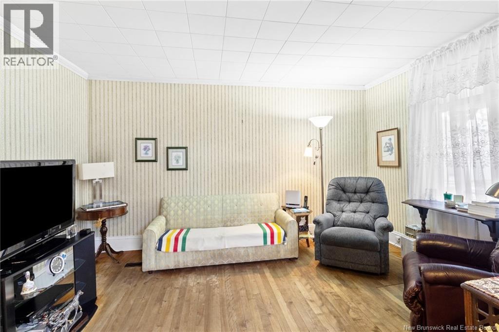 762 Churchill Row, Fredericton, New Brunswick E3B 1P8 - Photo 11 - NB130103
