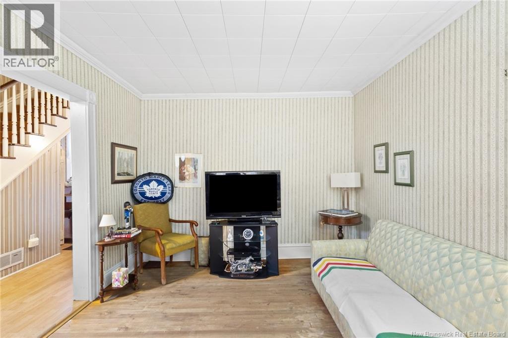 762 Churchill Row, Fredericton, New Brunswick E3B 1P8 - Photo 12 - NB130103