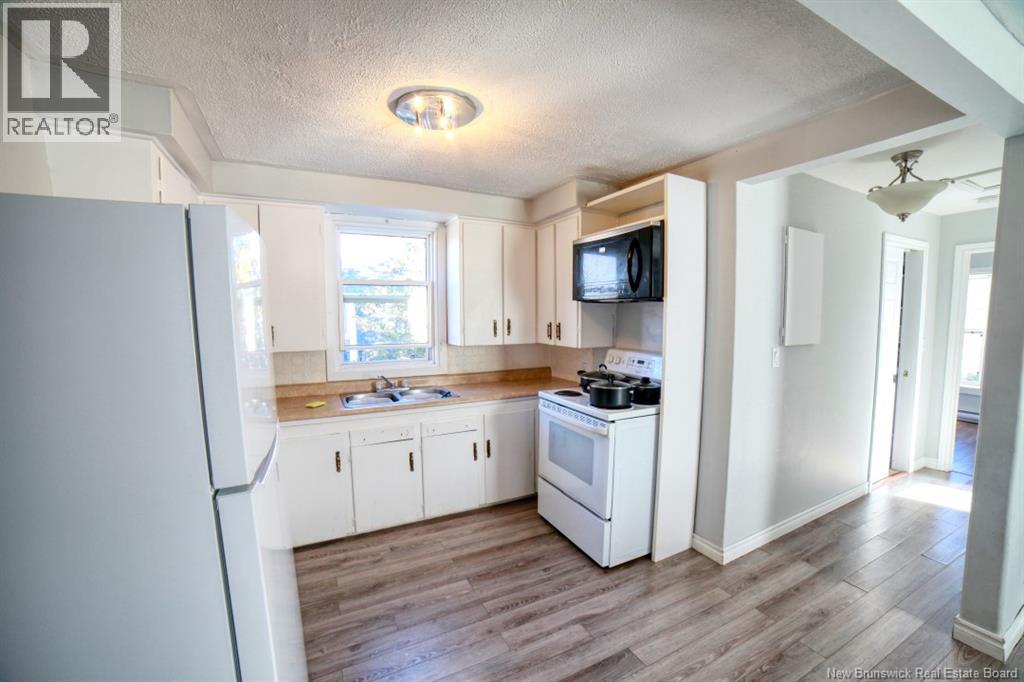 996-998 Riverside Drive, Bathurst, New Brunswick E2A 2M7 - Photo 6 - NB129602