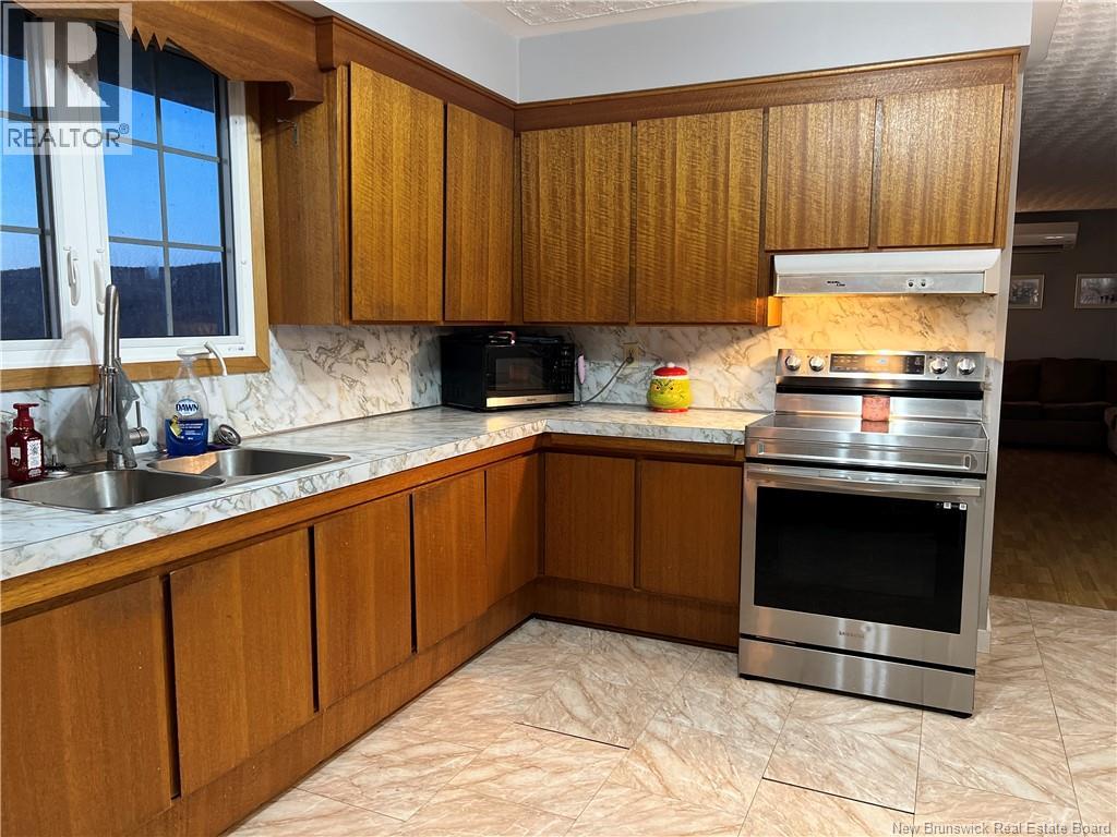 312 Centennial Road, Hampton, New Brunswick E5N 7L9 - Photo 13 - NB129996