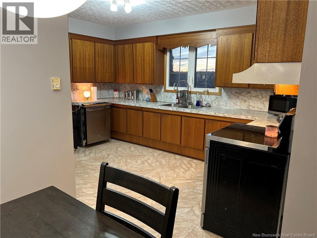 312 Centennial Road, Hampton, New Brunswick E5N 7L9 - Photo 15 - NB129996