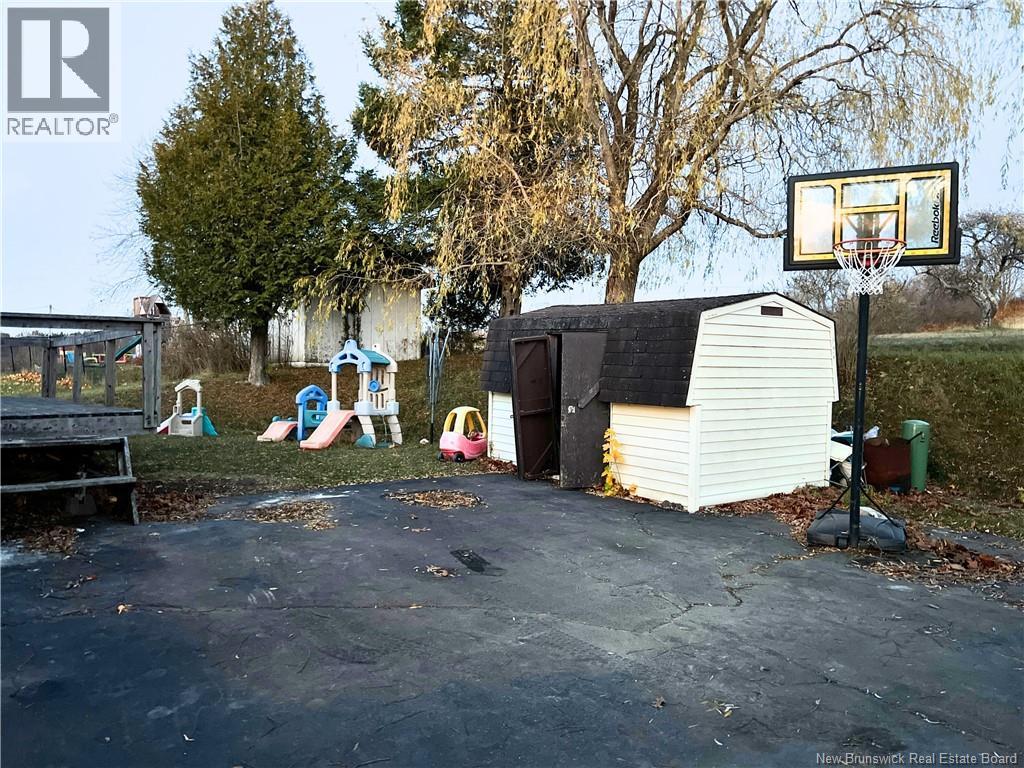 312 Centennial Road, Hampton, New Brunswick E5N 7L9 - Photo 33 - NB129996