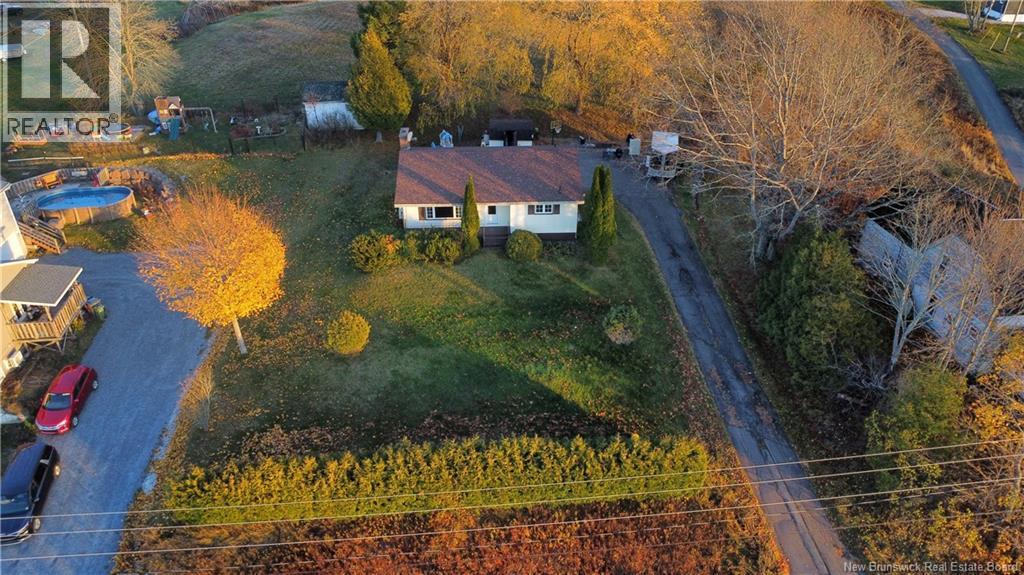 312 Centennial Road, Hampton, New Brunswick E5N 7L9 - Photo 6 - NB129996