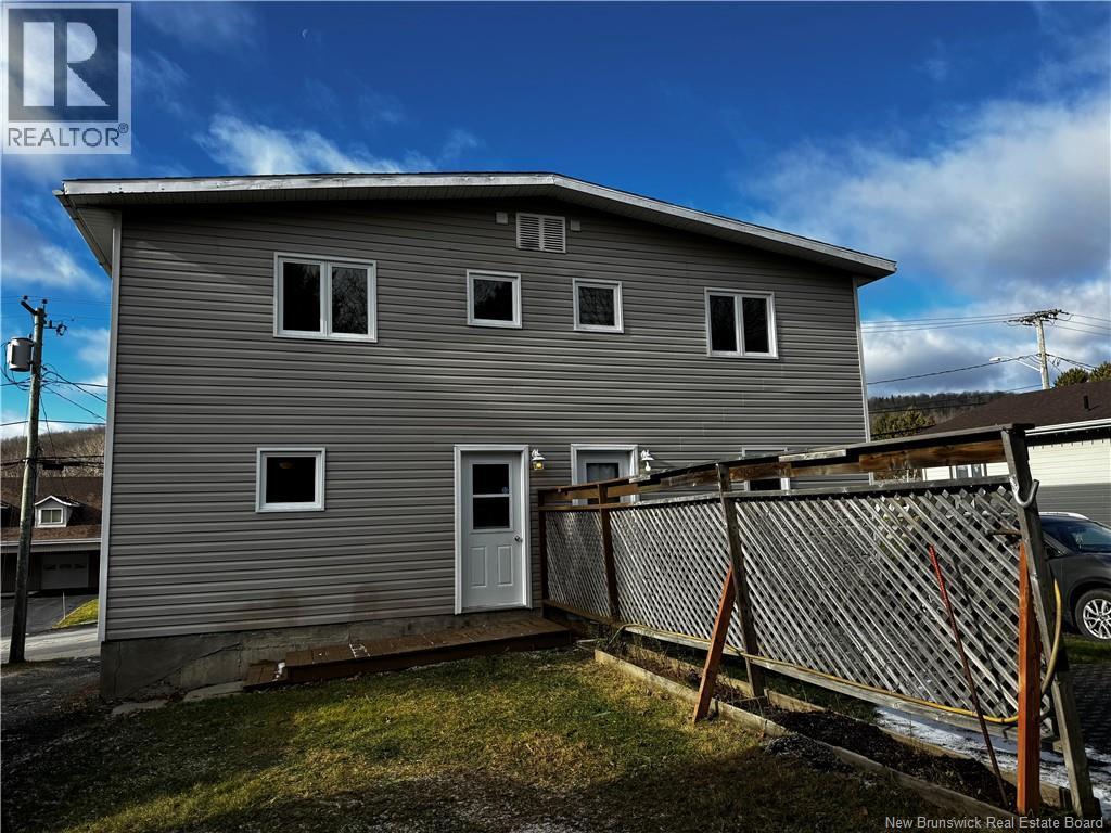 42-44 Marmen Avenue, Edmundston, New Brunswick E3V 2H2 - Photo 3 - NB130107