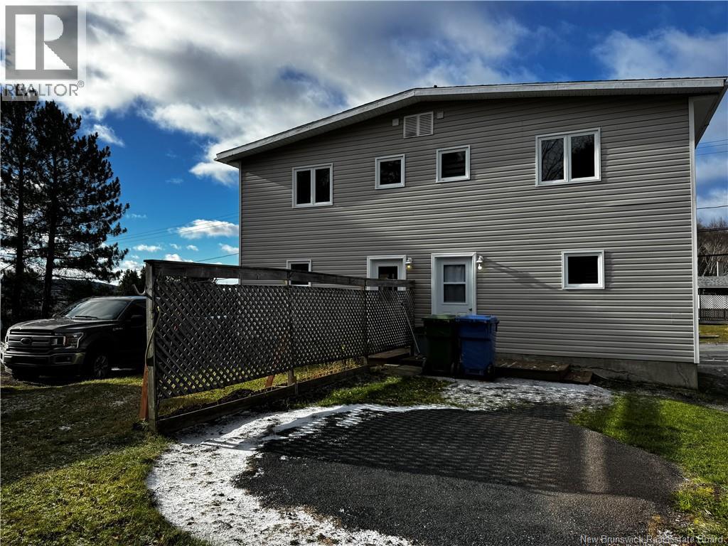 42-44 Marmen Avenue, Edmundston, New Brunswick E3V 2H2 - Photo 5 - NB130107
