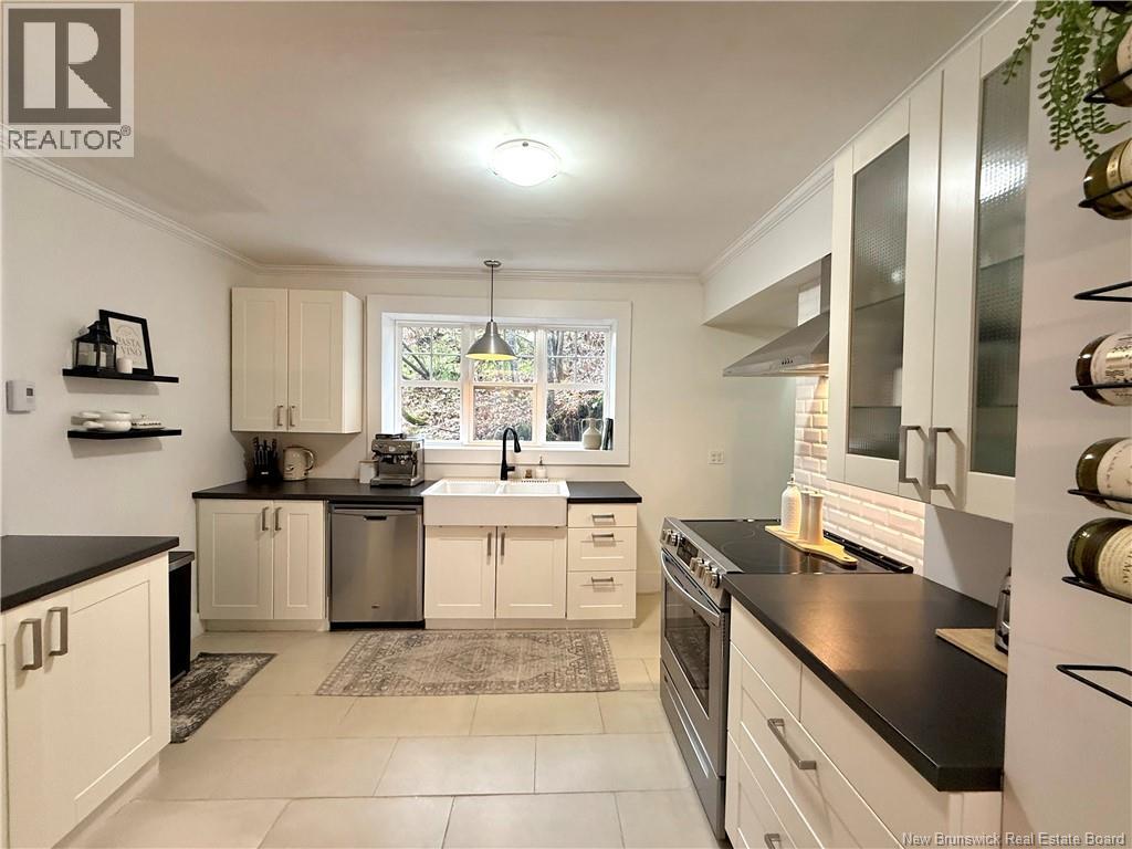 8 Conway Street, Edmundston, New Brunswick  E3V 1Z1 - Photo 6 - NB129981