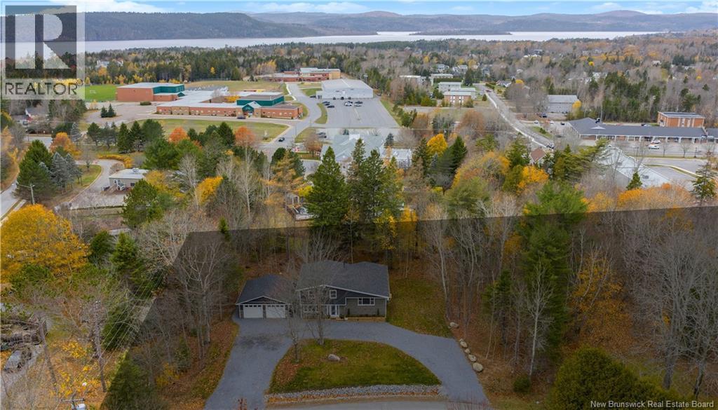 2 Ian Crescent, Rothesay, New Brunswick E2E 5P9 - Photo 4 - NB129955