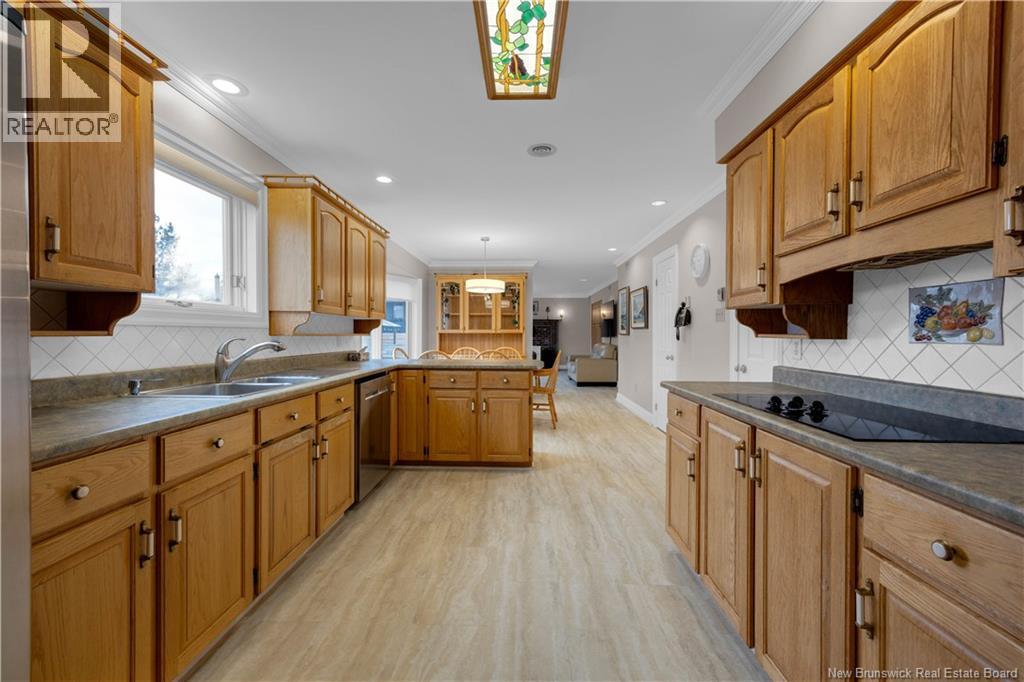 531 Ridge Row, Saint John, New Brunswick E2M 7V3 - Photo 11 - NB129938