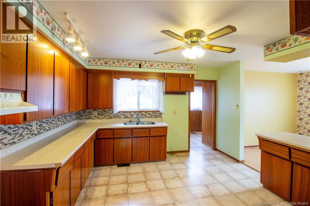22 Mapleton, Hampton, New Brunswick  E5N 5E8 - Photo 13 - NB129876