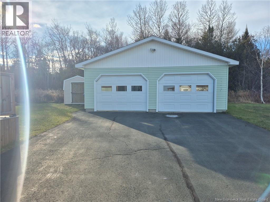 540 Rue Des Cedres, Petit-Rocher, New Brunswick  E8J 1P9 - Photo 2 - NB130139