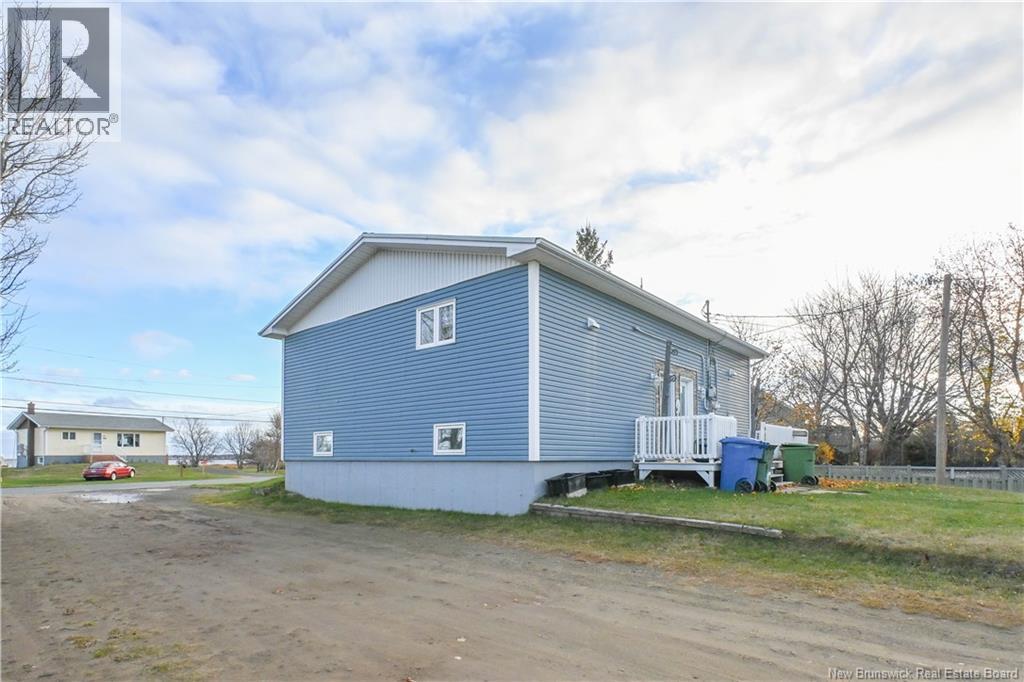 443 Chemin Haut-Shippagan Road, Haut-Shippagan, New Brunswick E8S 2R7 - Photo 4 - NB130162