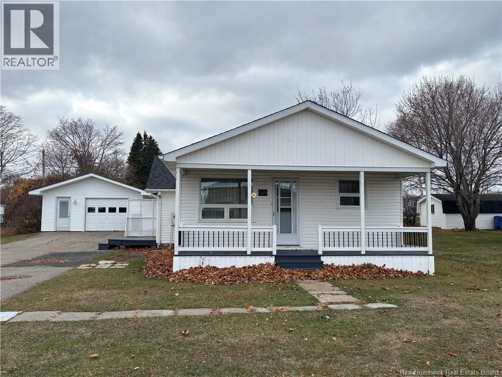 22 Promenade Florient, Petit-Rocher, New Brunswick E8J 1S3 - Photo 2 - NB130166