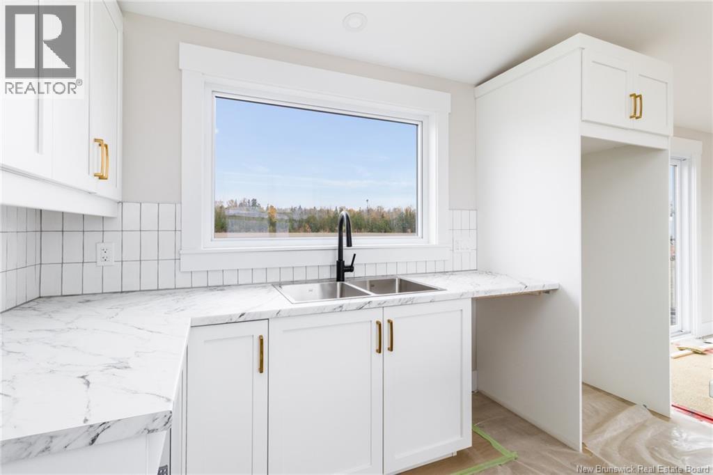 1365 Hanwell Road, Fredericton, New Brunswick E3C 2N2 - Photo 6 - NB130143