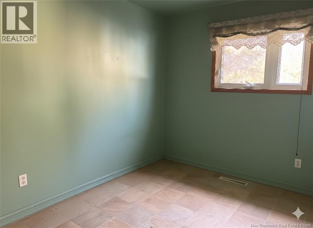 339 Dillon, Dalhousie, New Brunswick  E8C 1N4 - Photo 6 - NB129888