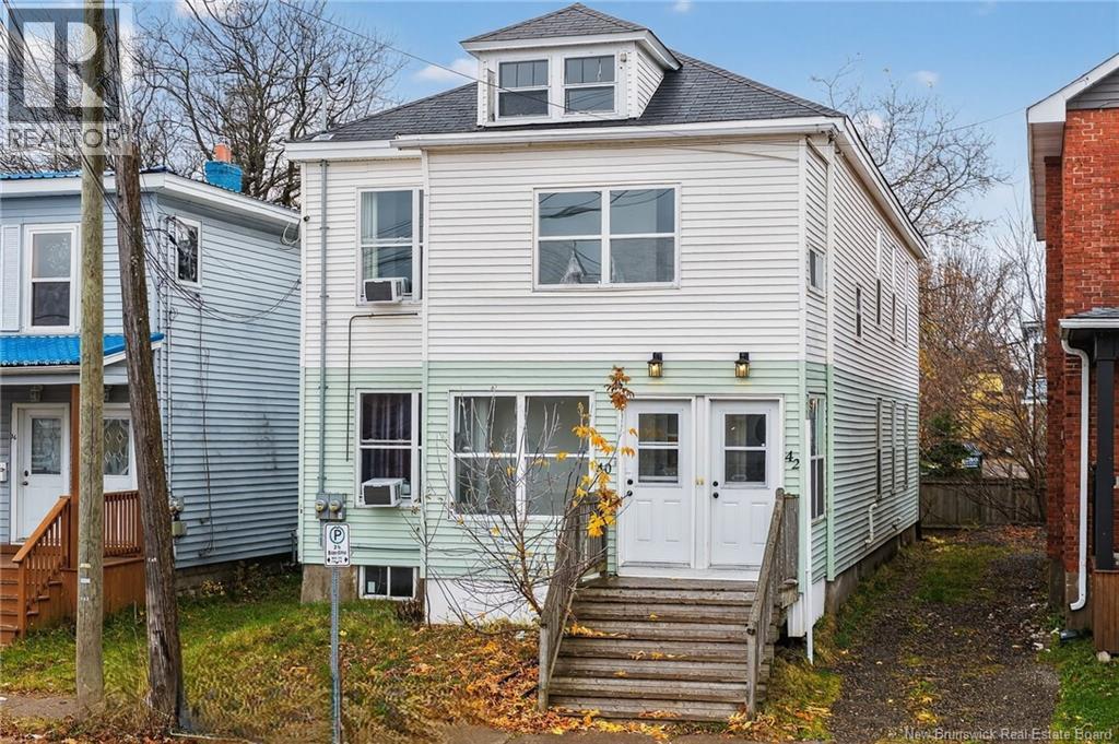 40-42 Harris, Moncton, New Brunswick E1C 4N6 - Photo 3 - NB129875