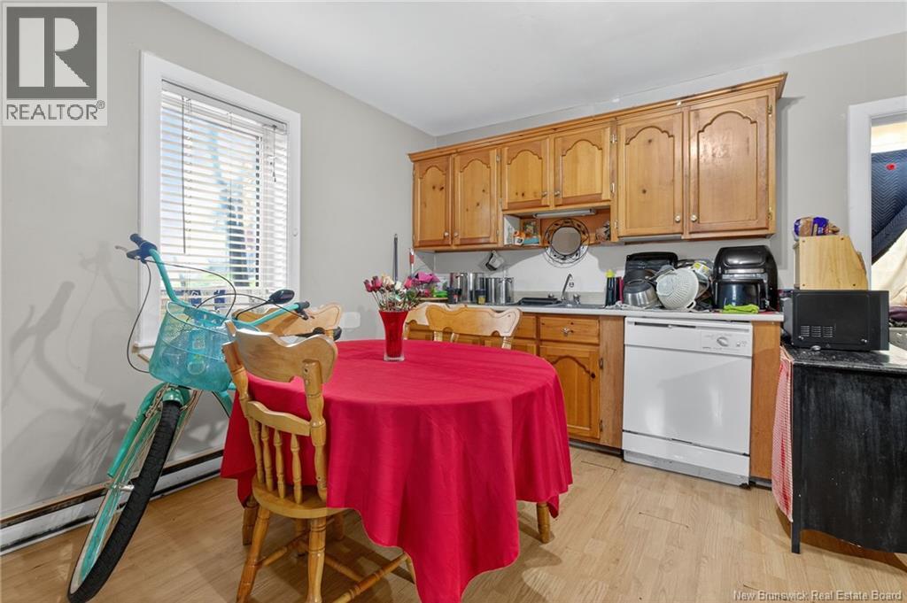 296 Mountain, Moncton, New Brunswick E1C 2M1 - Photo 12 - NB130198