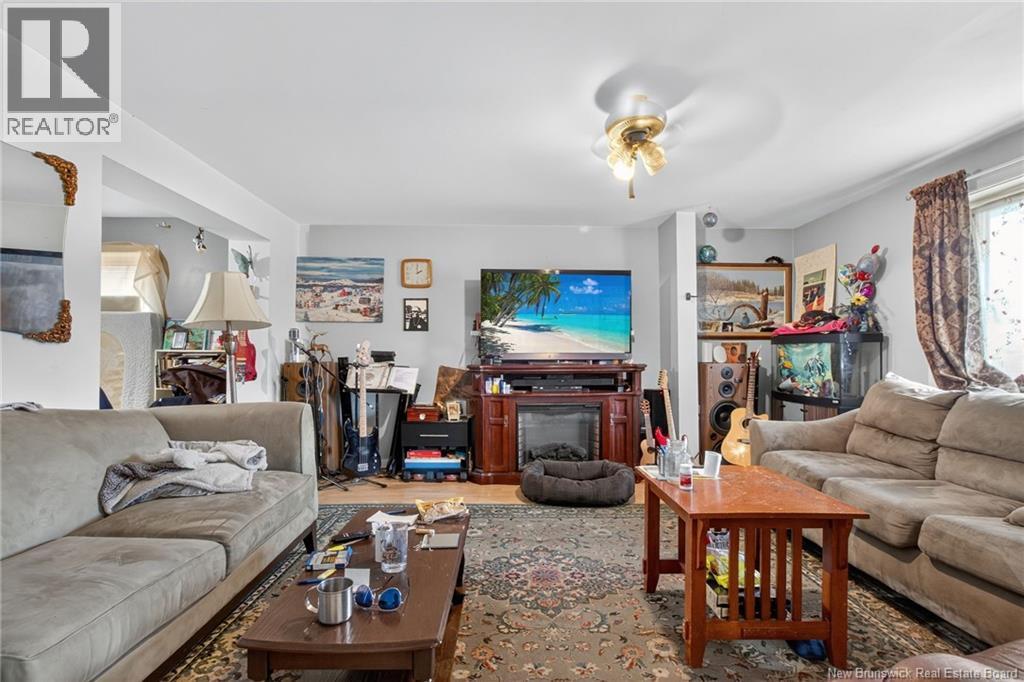 296 Mountain, Moncton, New Brunswick E1C 2M1 - Photo 19 - NB130198