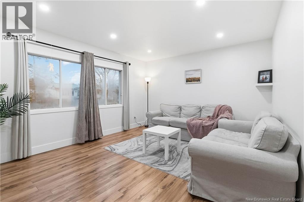 10 Frost Street, Riverview, New Brunswick  E1B 4C9 - Photo 3 - NB130221