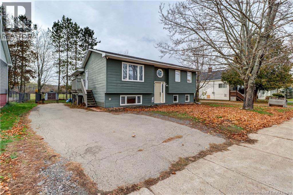 33 Needle Street, Sussex Corner, New Brunswick  E4E 2Z2 - Photo 3 - NB129718