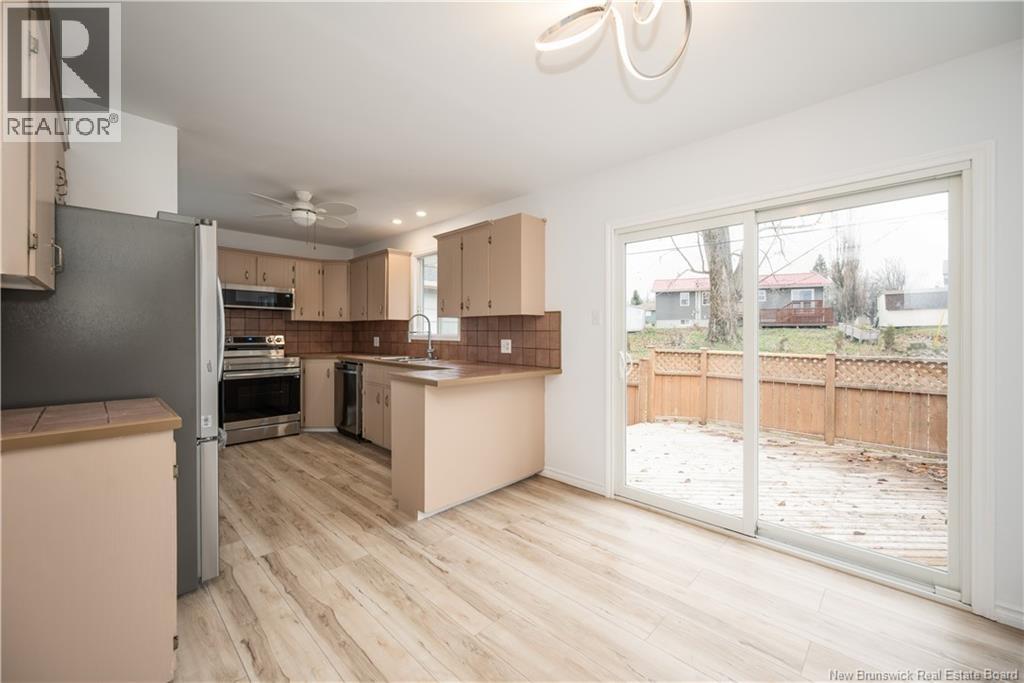 102 Notingham Drive, Moncton, New Brunswick  E1A 5K1 - Photo 15 - NB130329