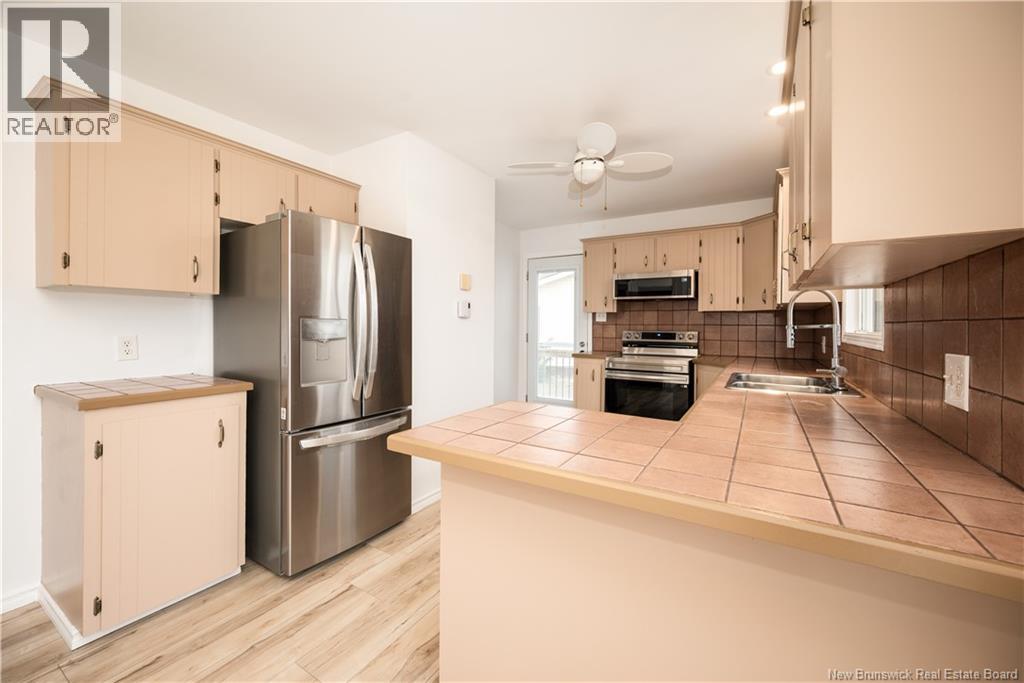 102 Notingham Drive, Moncton, New Brunswick  E1A 5K1 - Photo 8 - NB130329